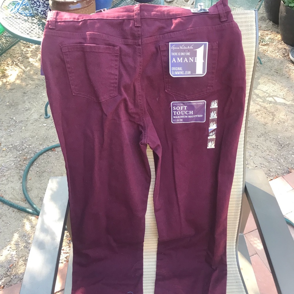Gloria Vanderbilt jeans